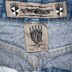 Vintage JNCO Embroidered Men Size W32 Baggy 90s Blue Jean Shorts